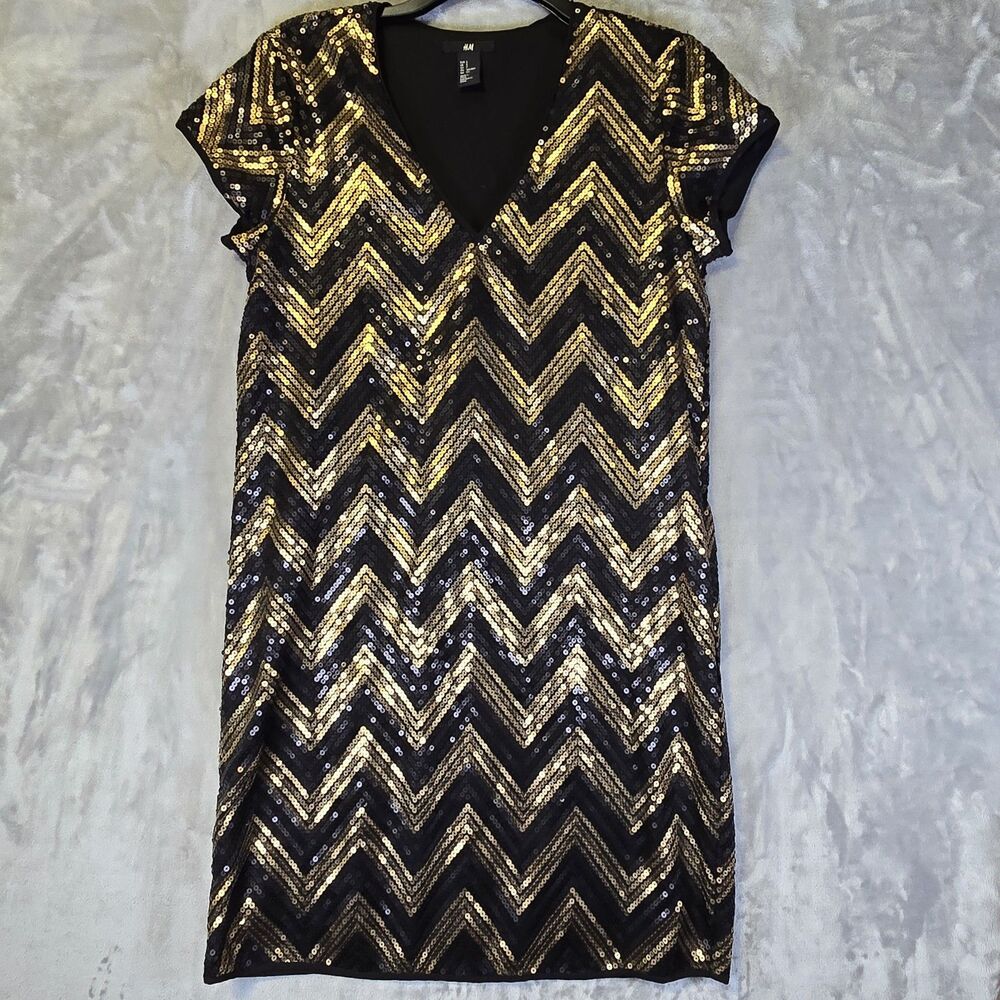 H&M Chevron Party Black & Gold Sequins Cocktail Mini Dress Small V Neck Lined